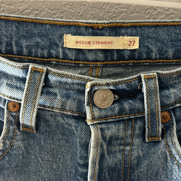 Levi’s Wedgie Straight Jive Tone Jeans - Picture 7 of 14